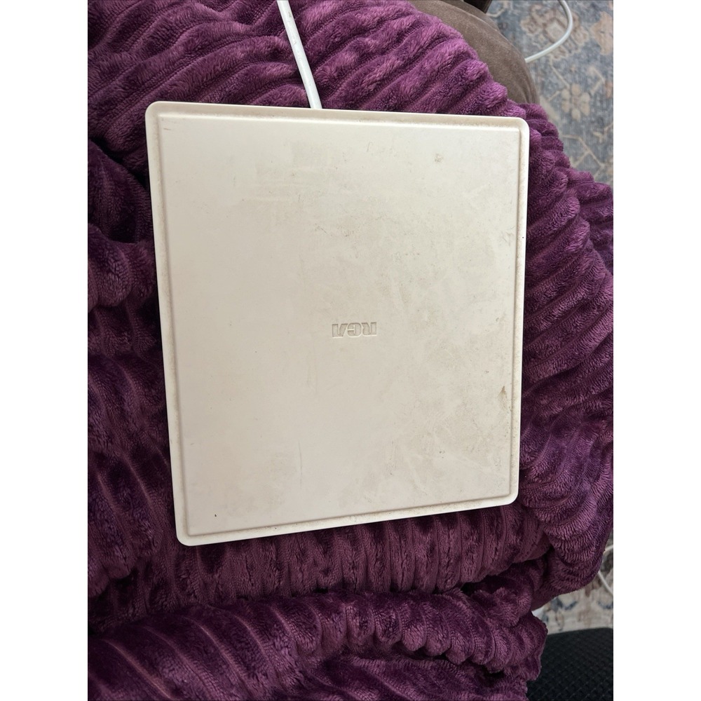 RCA Indoor Flat HDTV Antenna.